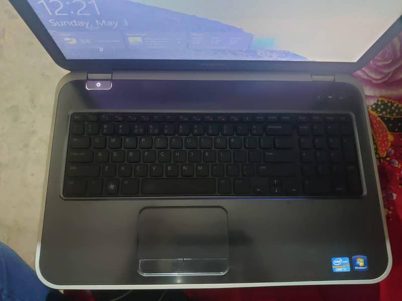 laptop 0