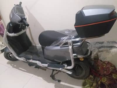 united electric scooter