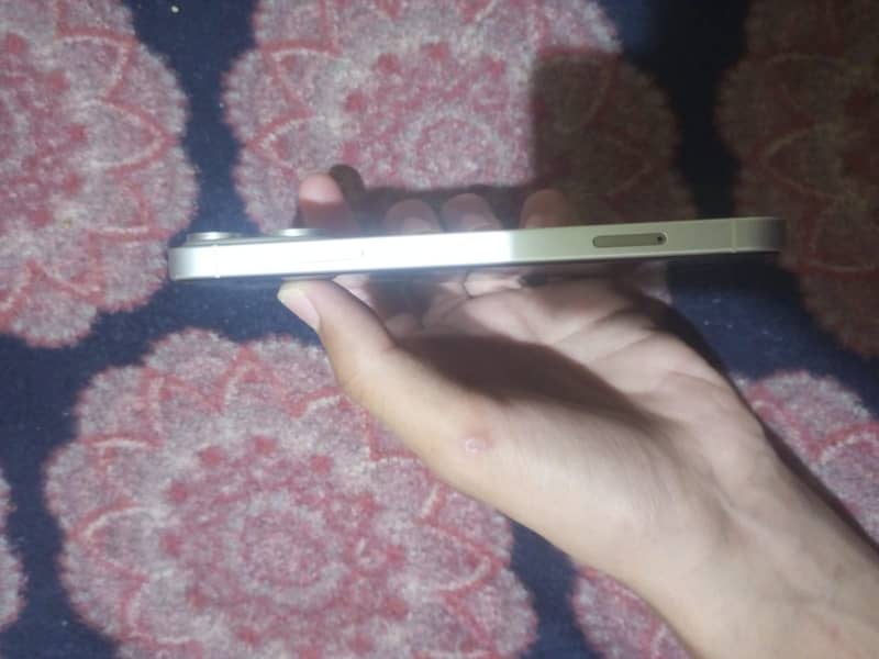 Iphone 17 pro 4