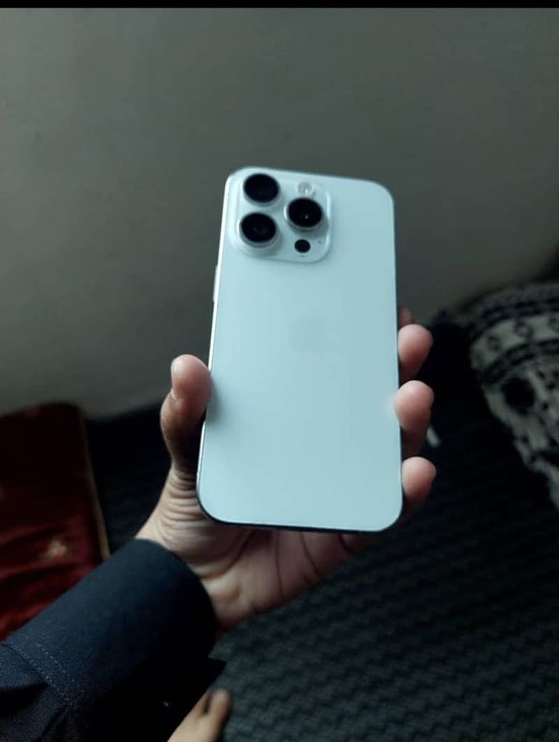 iPhone 15 pro 1
