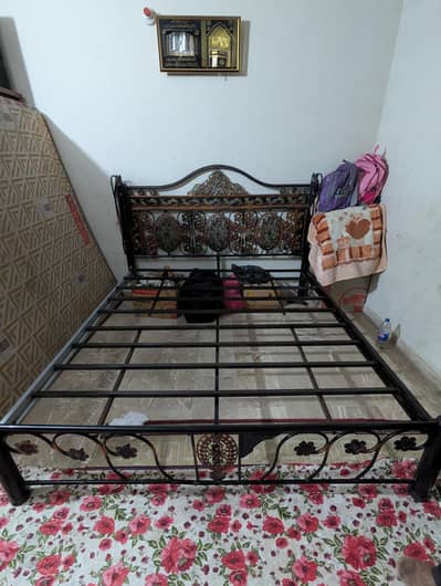 Iron Bed Size 6/6 King size