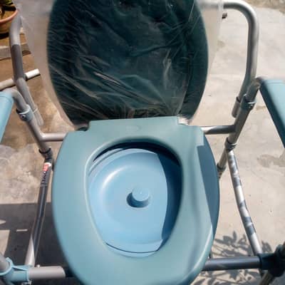 toilet chair for patients with tub, aluminum body