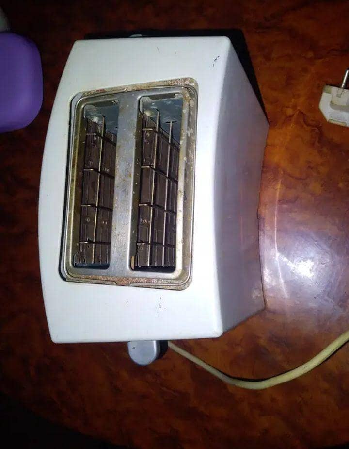 Bread Toaster 0