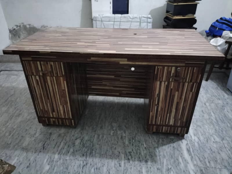 Computer table 2