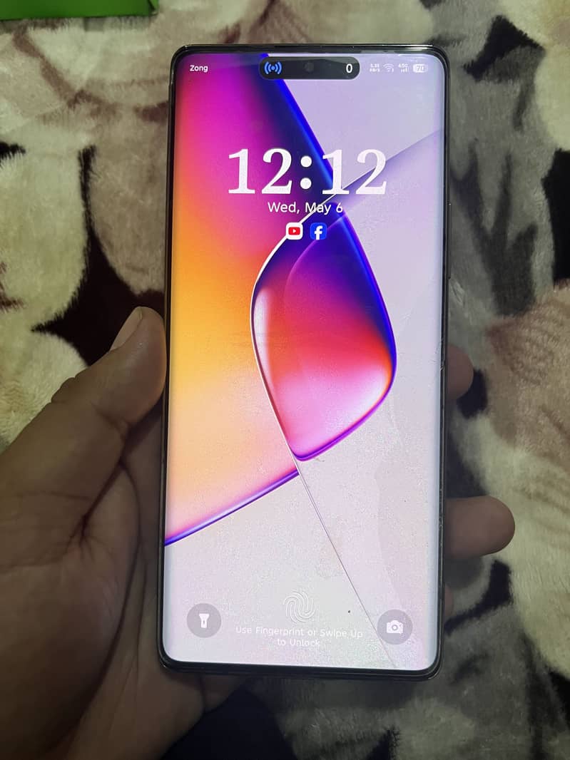 INFINIX note 40 pro 7