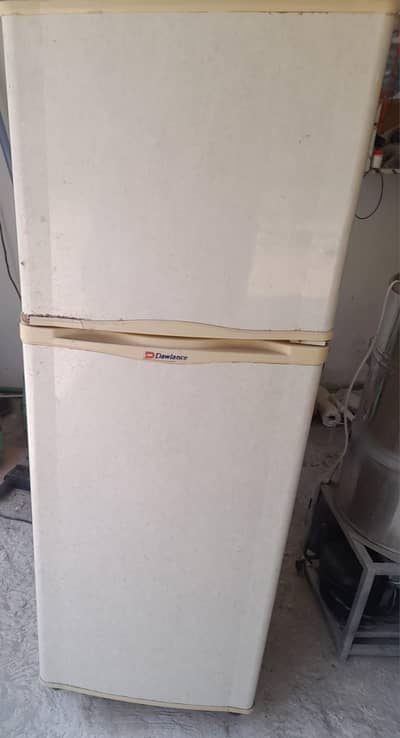 Small fridge Dawlance