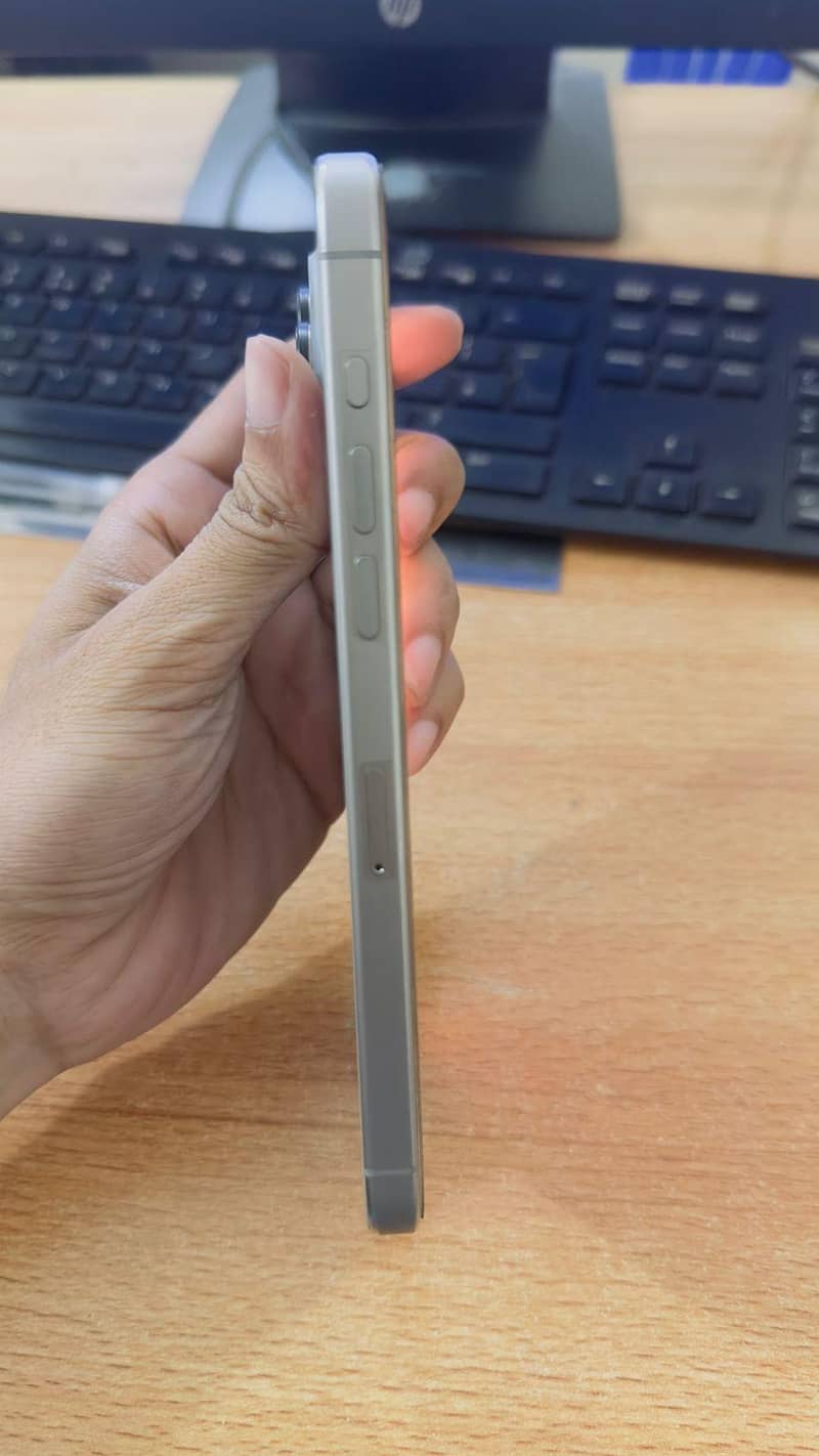 Iphone 15 pro max 7