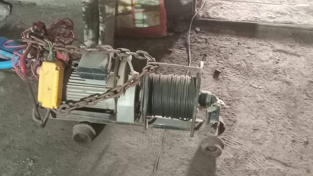 Winching machine 0