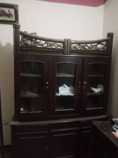 dressing table in good condition