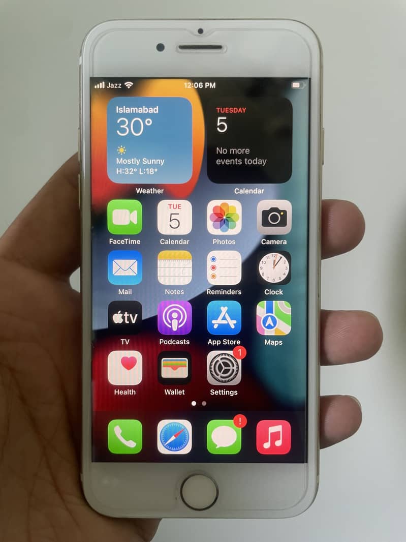 Apple iPhone 7 1