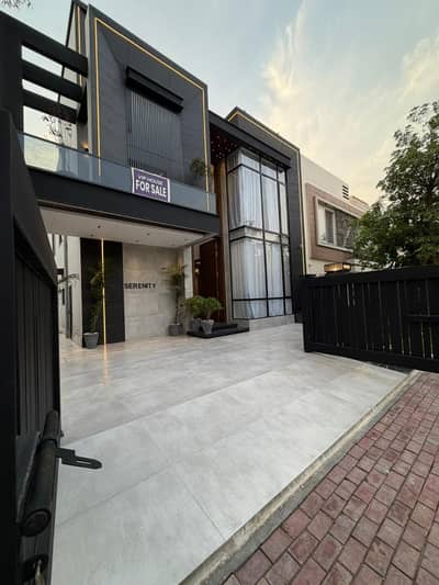 10 Marla Brand new furnished house available for sale