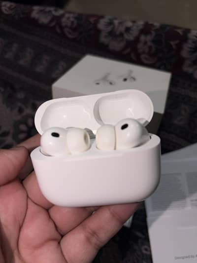 Apple AirPods Pro 3 (Latest Generation) - Like New