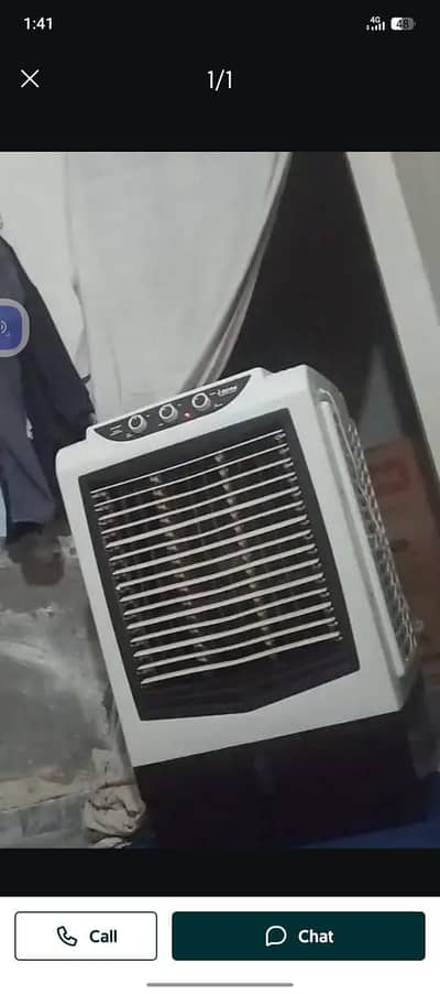 I zone Ac/DC cooler