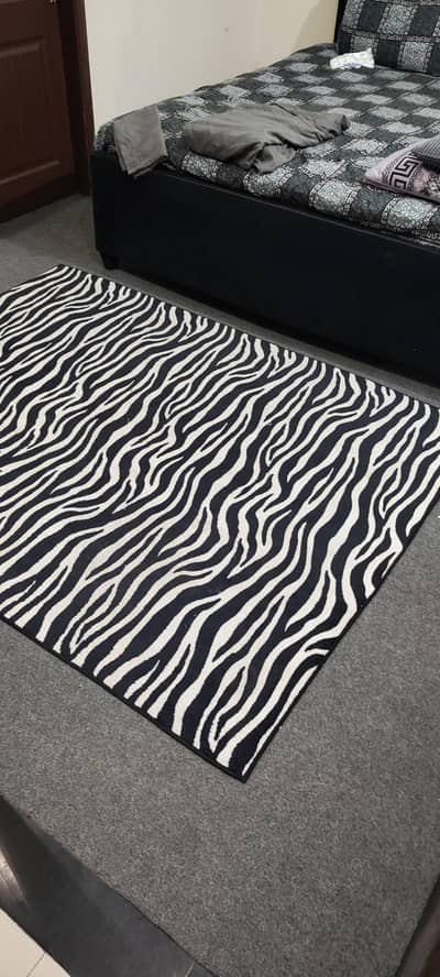 ZEBRA RUG