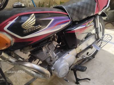 selling Honda 125 (2018) In Good Condition & Price