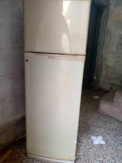 dawlance double door refrigerator 100% working clean interior