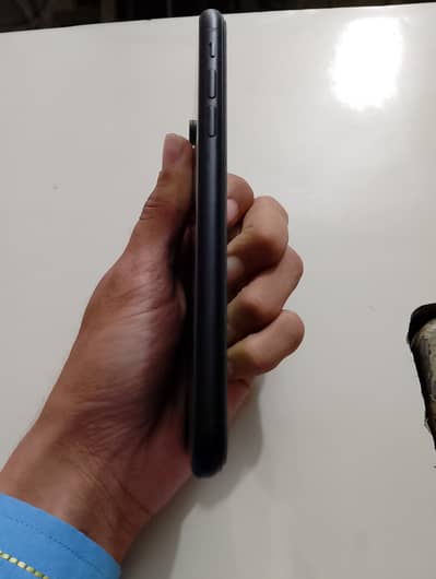 I phone Xr jV storage 64 Gb