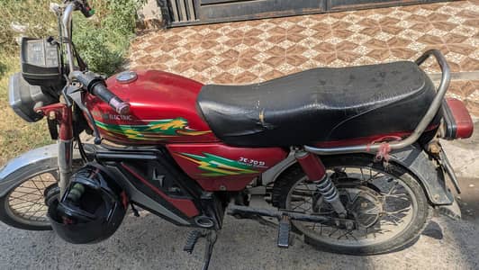 Jolta 70cc Motorcycle - New batteries - Excellent Mileage 55KM-