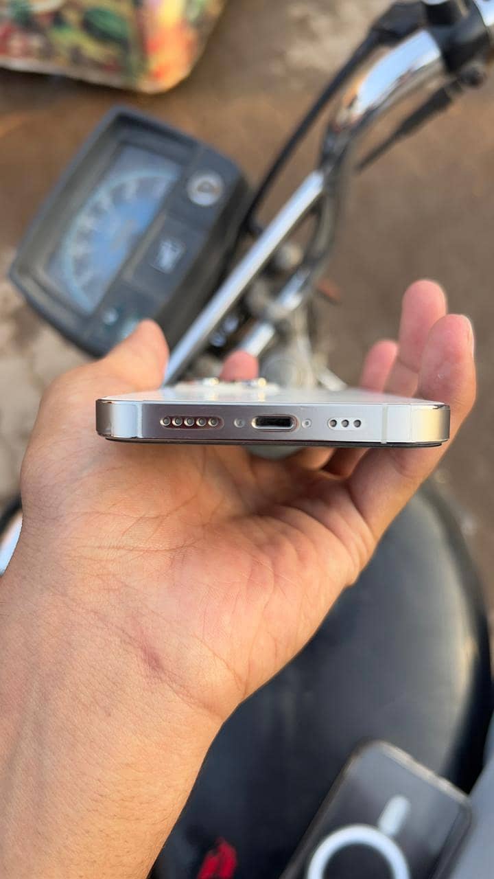 iphone 13pro 3