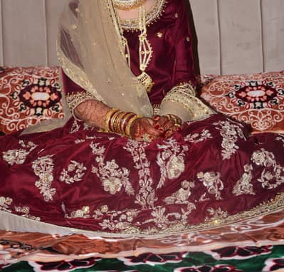 Barat valvet bridal lahnga mehroon