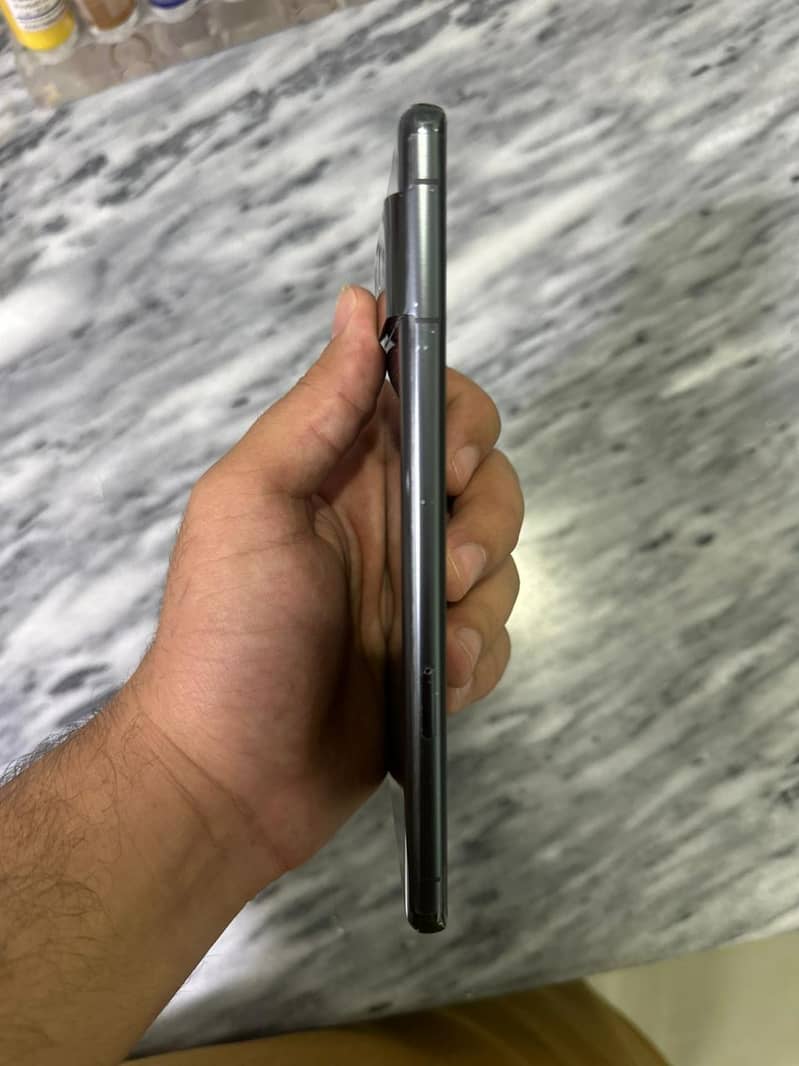 Google pixel 7 pro 4