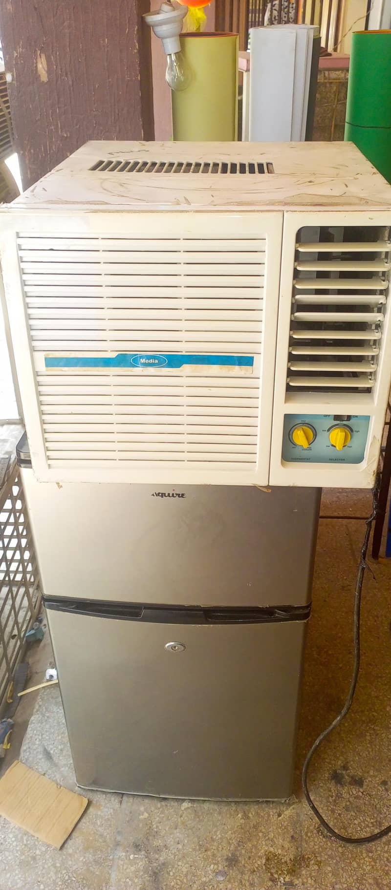 0:75 window ac 1