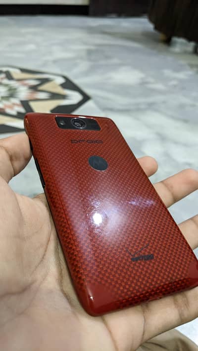 Moto Droid Maxx