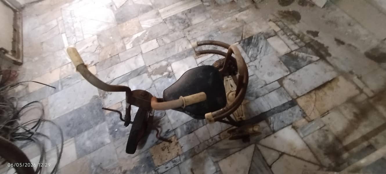 چھوٹے بچوں کی سائیکل ارجنٹ سیل کے لیے دستیاب ہے 2