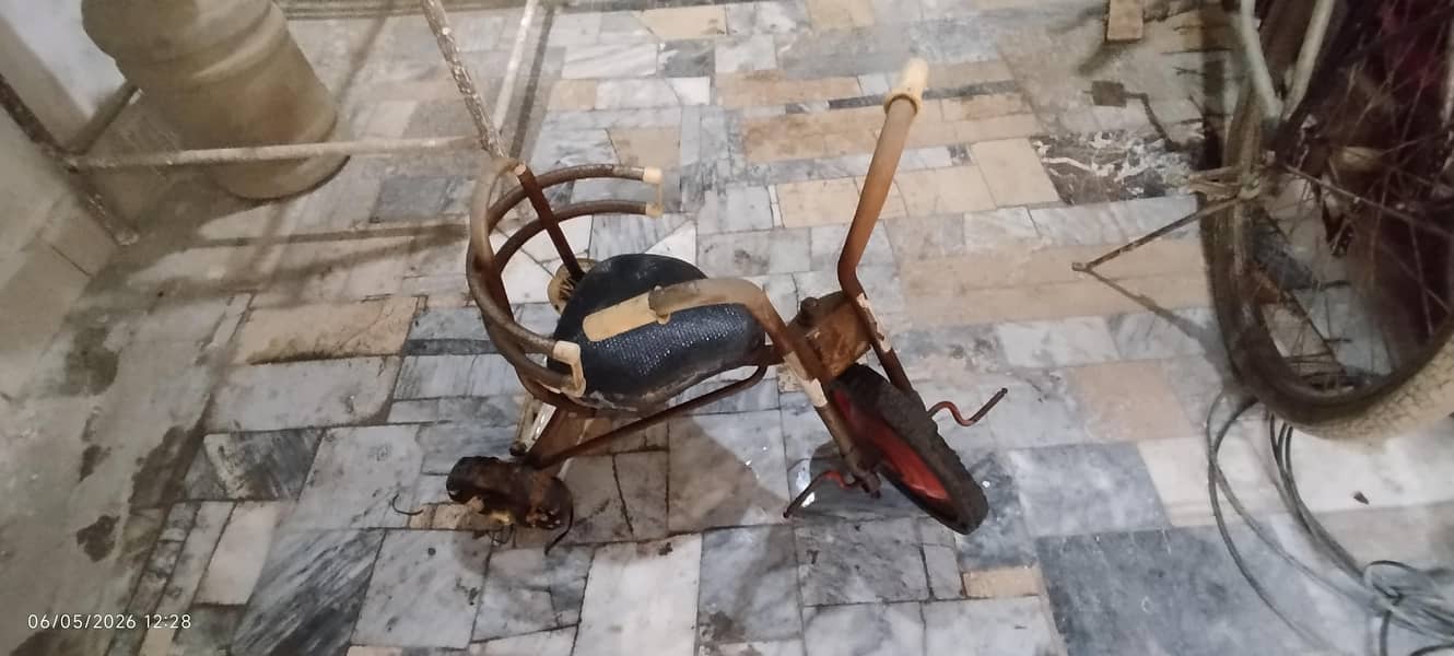چھوٹے بچوں کی سائیکل ارجنٹ سیل کے لیے دستیاب ہے 4