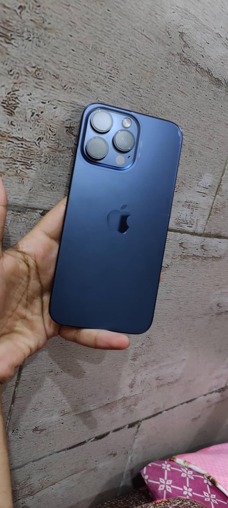 Iphone 15 pro max 3