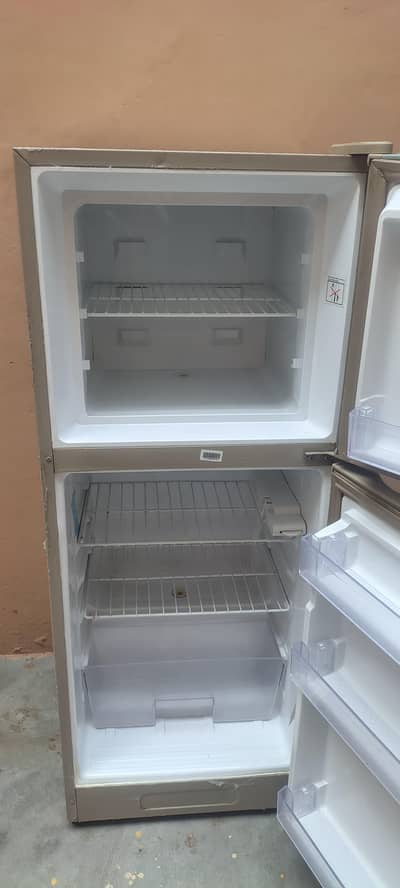 Dawlance 9122FP 8 Cubic Size For sale Demand 40k