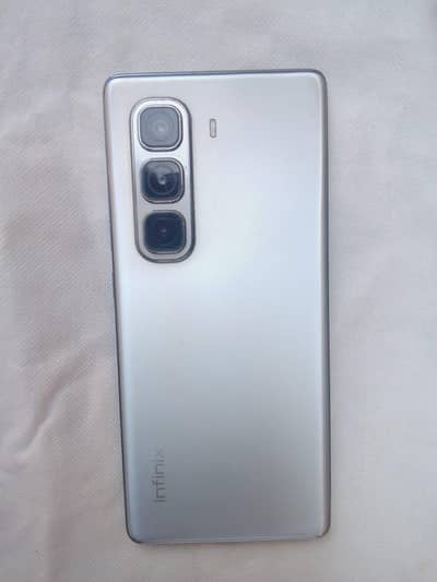 Infinix hot 50 pro plus Ram. 256/16GB only for sale