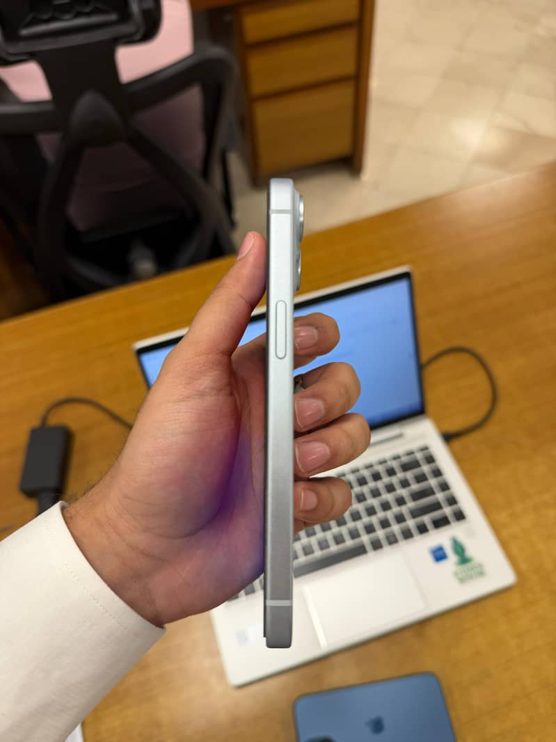 Apple iPhone 15 3