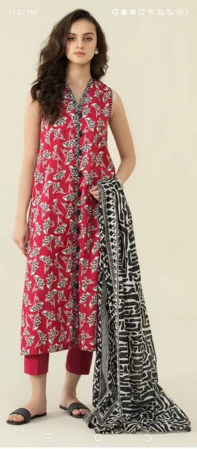 ladies suit/3 piece lawn