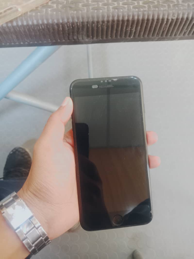 Apple iPhone 7 Plus 0