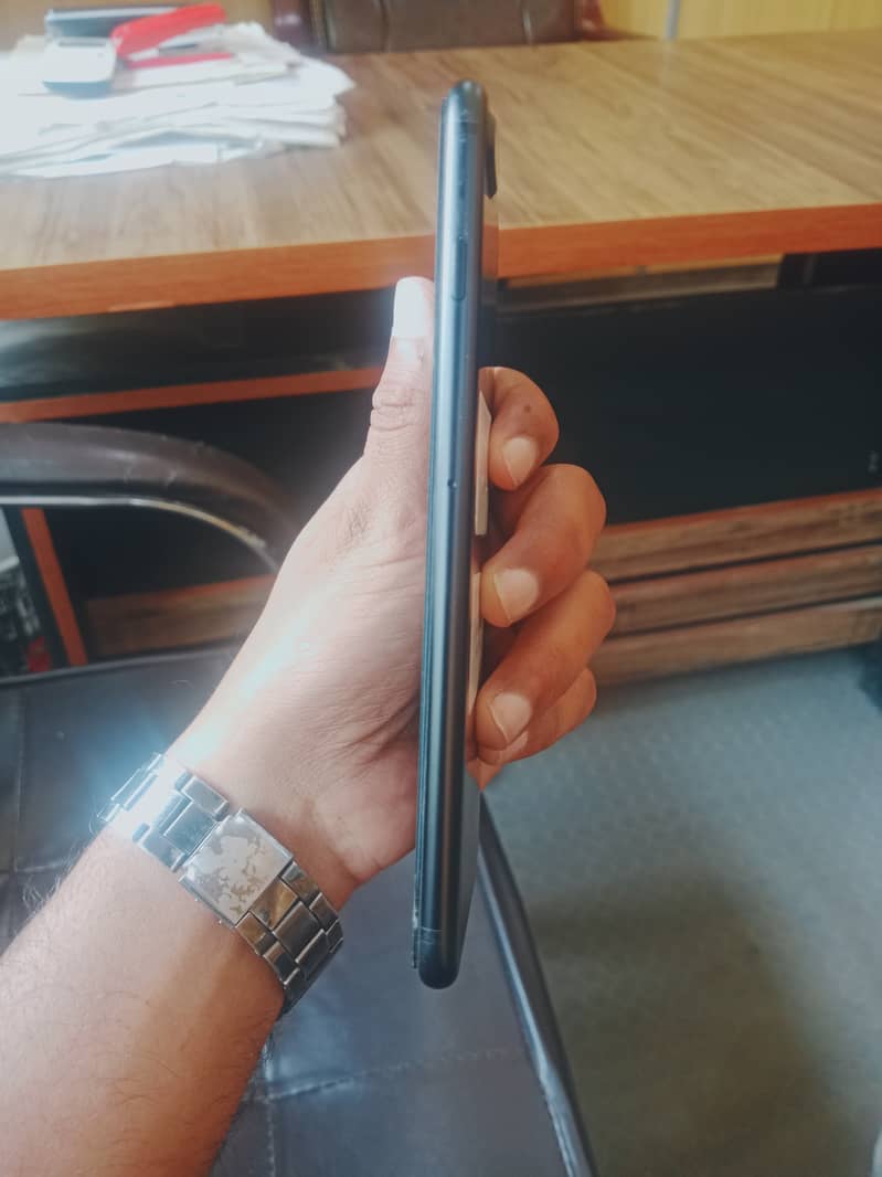 Apple iPhone 7 Plus 3