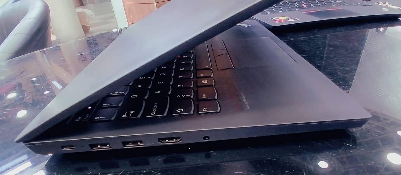 Lenovo E14 7