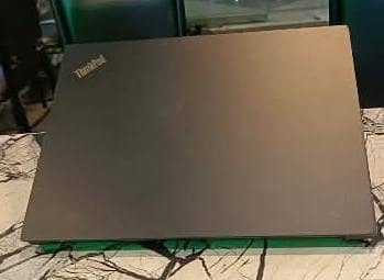 Lenovo E14 13
