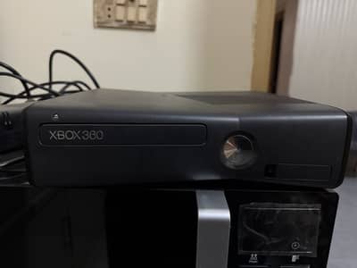 Xbox (2 Controllers) for sale