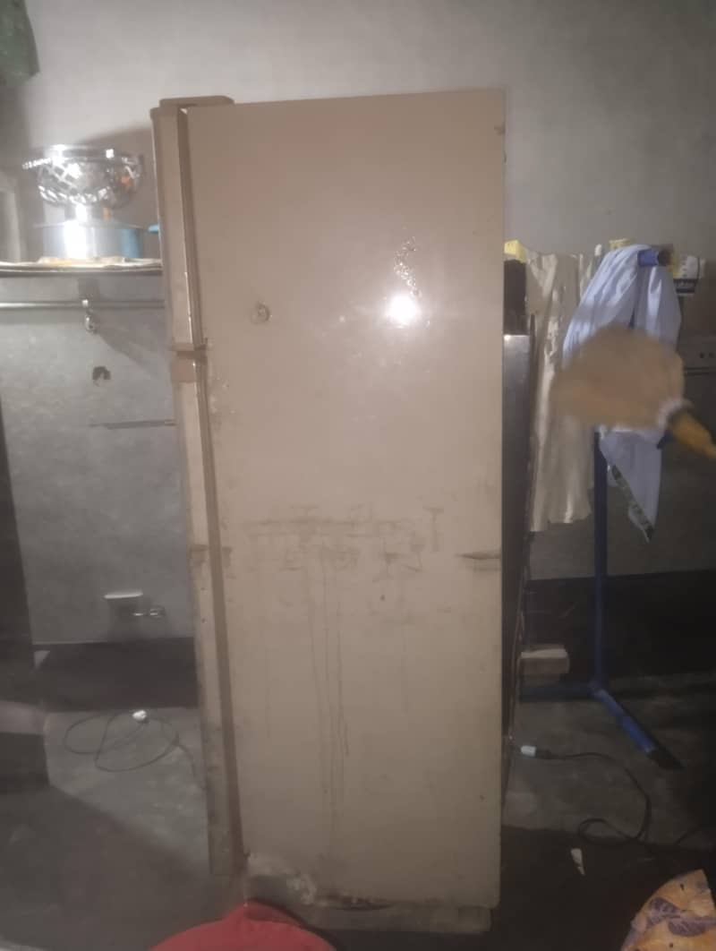 dawlance fridge 1