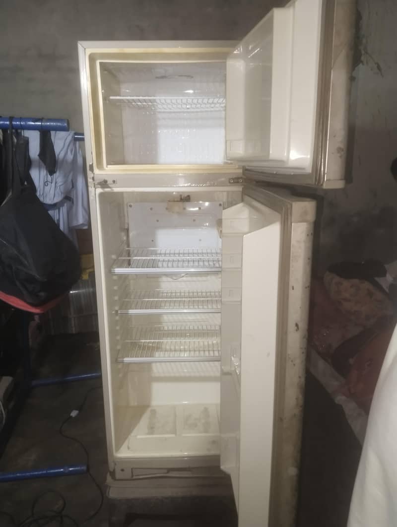 dawlance fridge 6