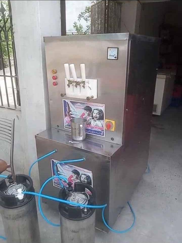 ice cream machine 3