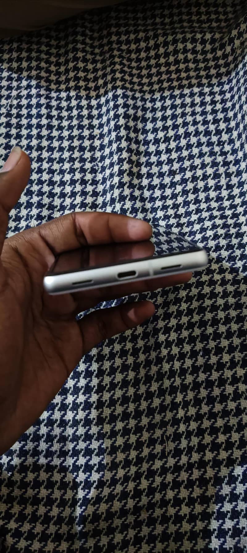 google pixel 7a 3