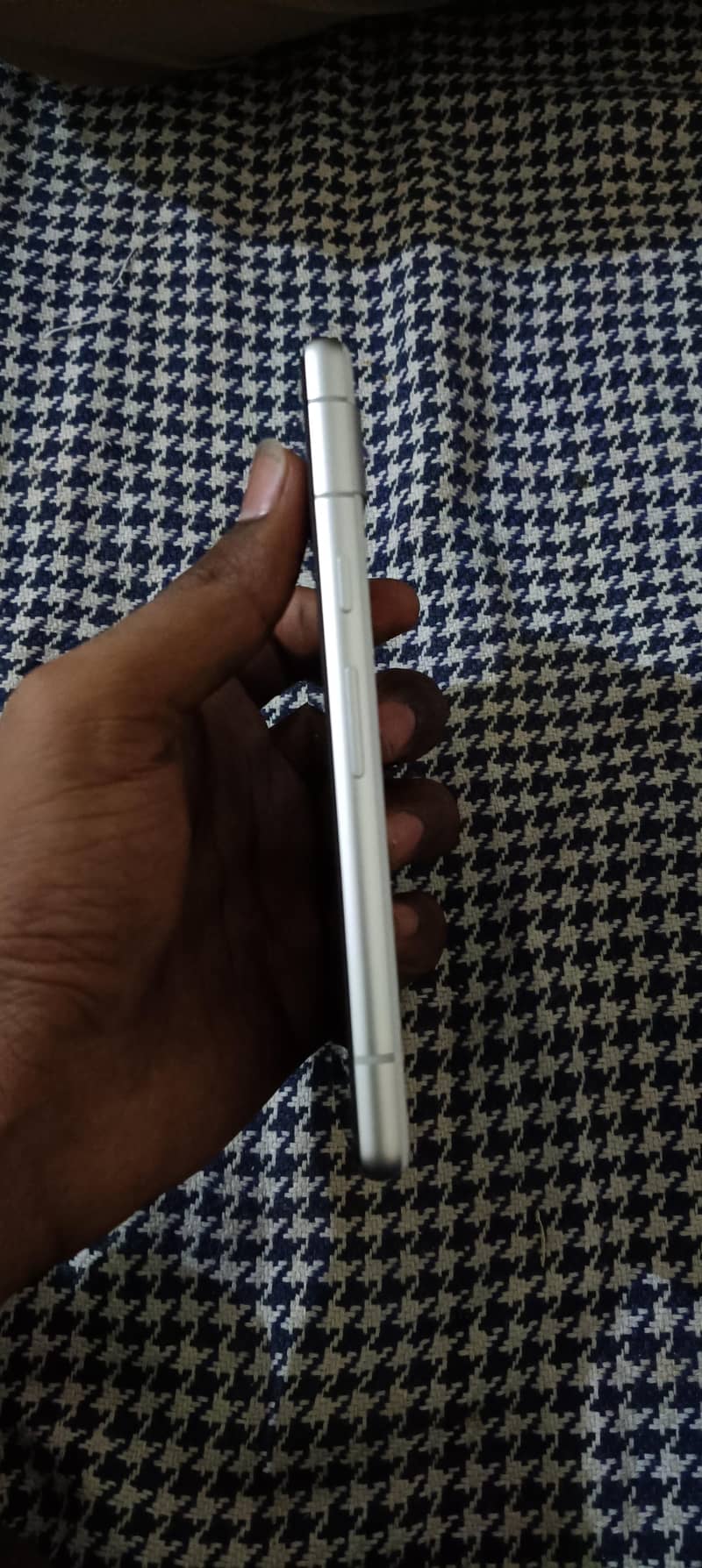 google pixel 7a 4