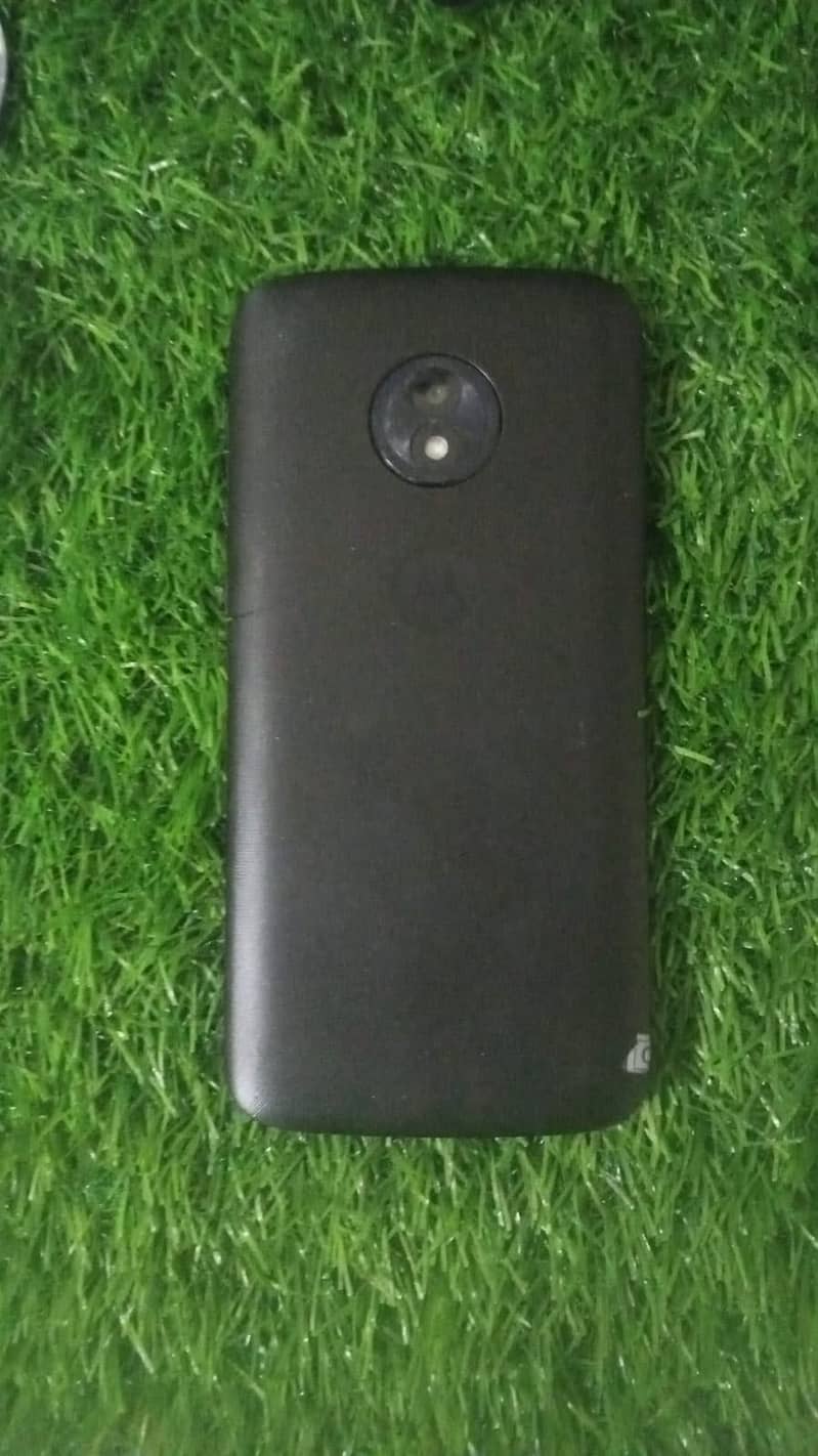 Moto e4 and Moto e6 2