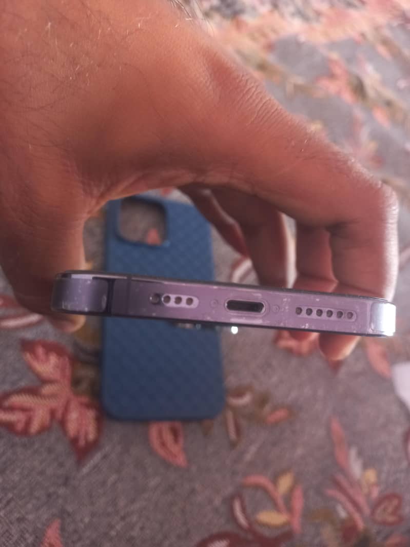 Iphone 14 pro Max 3