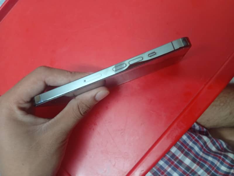 13 pro 3