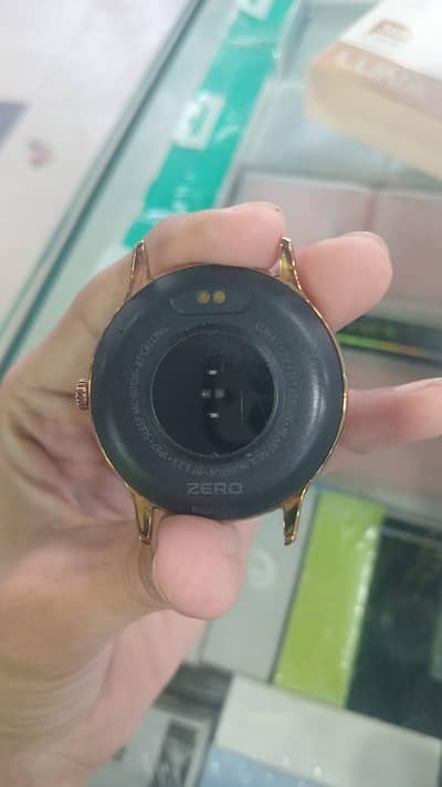 zero Luna watch neat n clean 10 by 10 going cheap