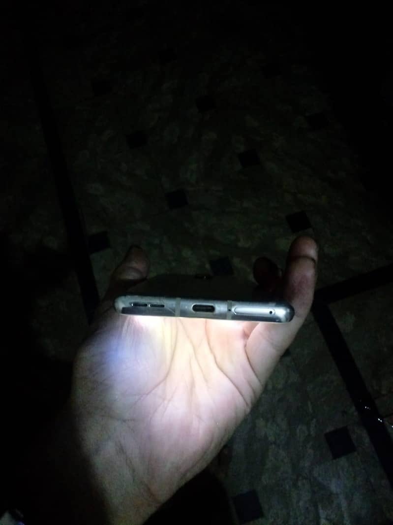 OnePlus 8 12/256 1