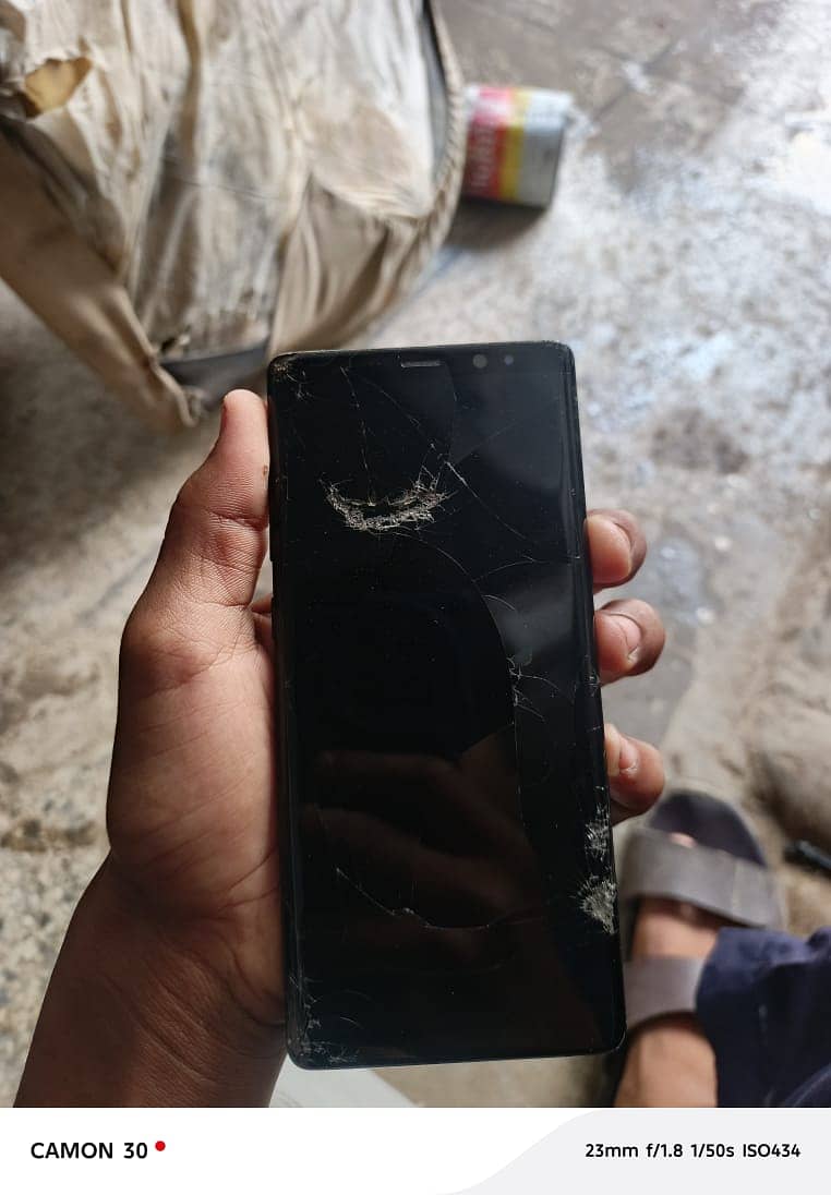 Samsung Mobile Note 8 1